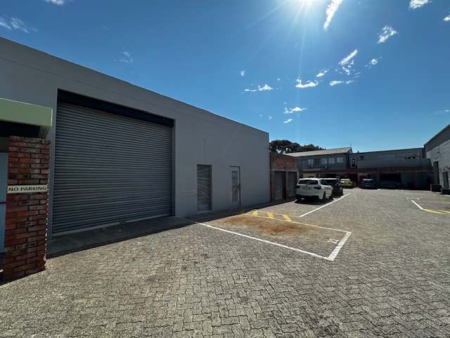 To Let Commercial Property for Rent in Maitland Western Cape